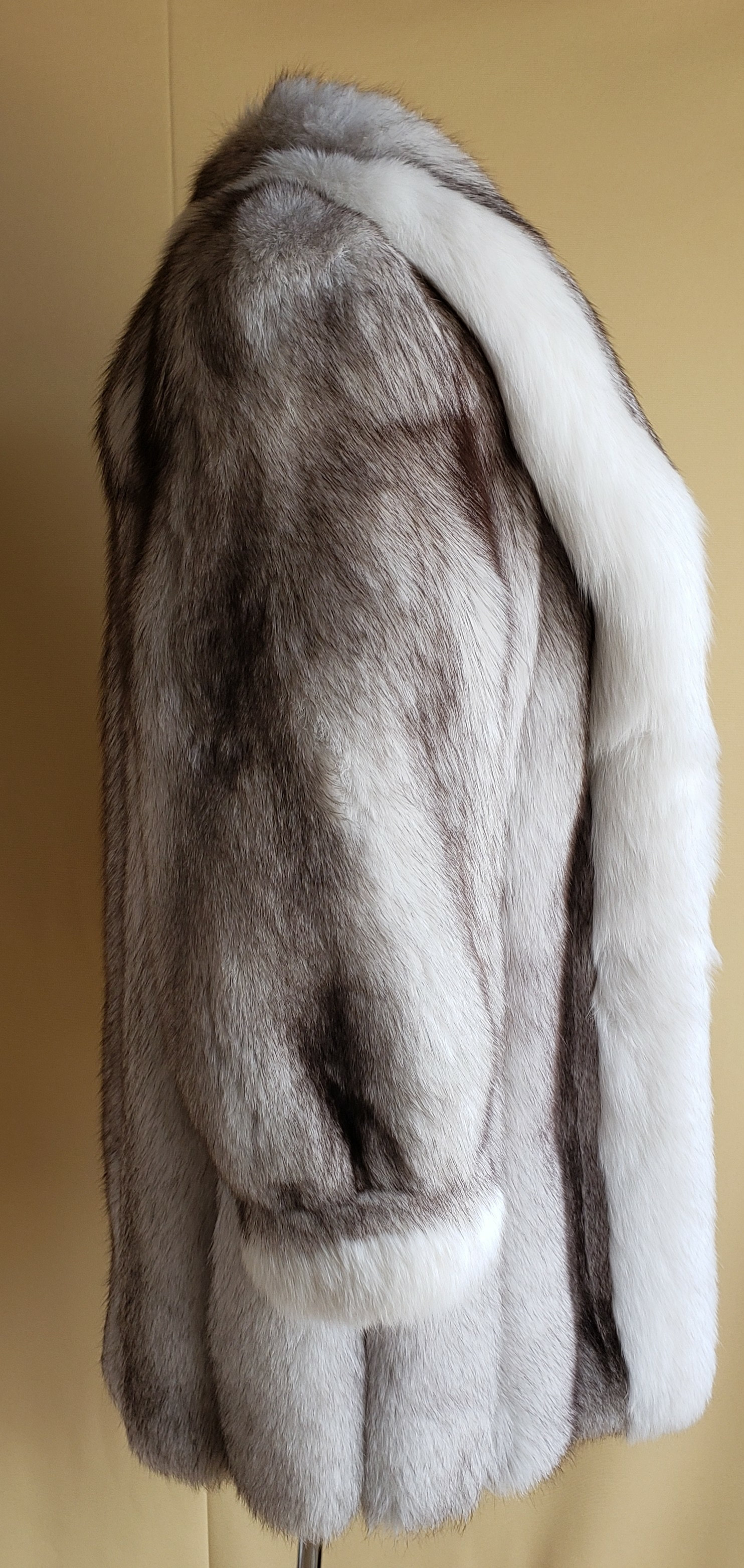 Women's Ranch Saga Mink Fur Cape with White Shadow Fox Fur Trim